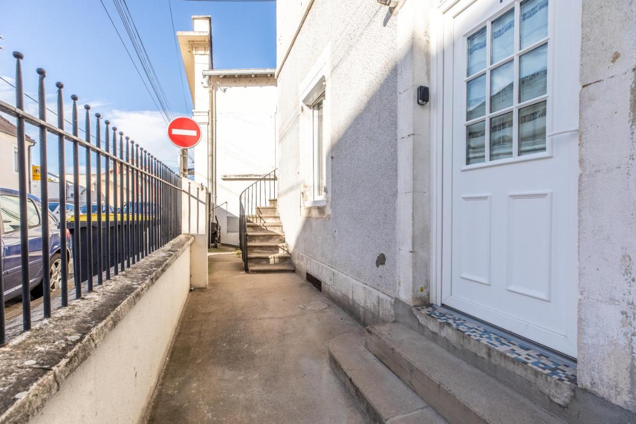 Cosy T2 Renove, Proche Centre-Ville-Fibre/Netflix Montlucon Bagian luar foto